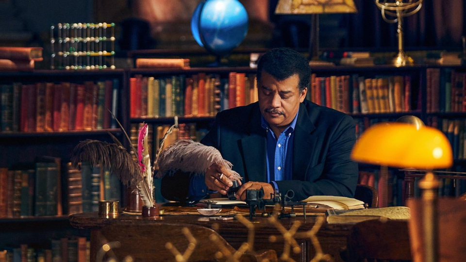 Scientific Thinking and Communication Online Course by Neil deGrasse Tyson